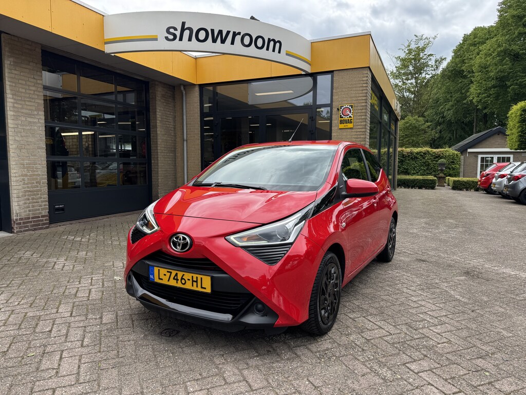 Toyota Aygo 1.0 VVT-i x-joy Automaat Airco Camera Carplay