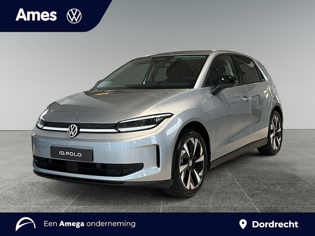 Volkswagen ID.Polo Life First Edition 52 kWh 211 PK | Stoel en stuurverwarming | 2 zone automatische airco | Navigatie