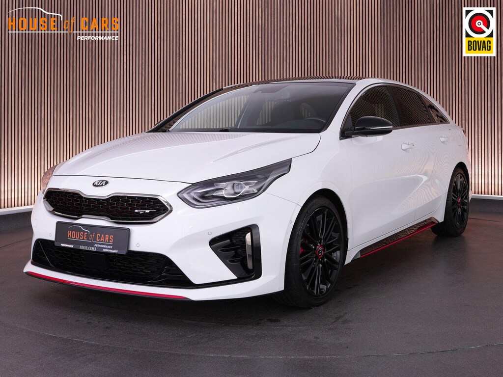 Kia ProCeed GT 1.6 204pk T-GDi |pano|Navi 10,25"|JBL|Apple carplay|blind spot|camera|el. achterklep|adaptive cruise control|stoelverwarming|19" lmv|