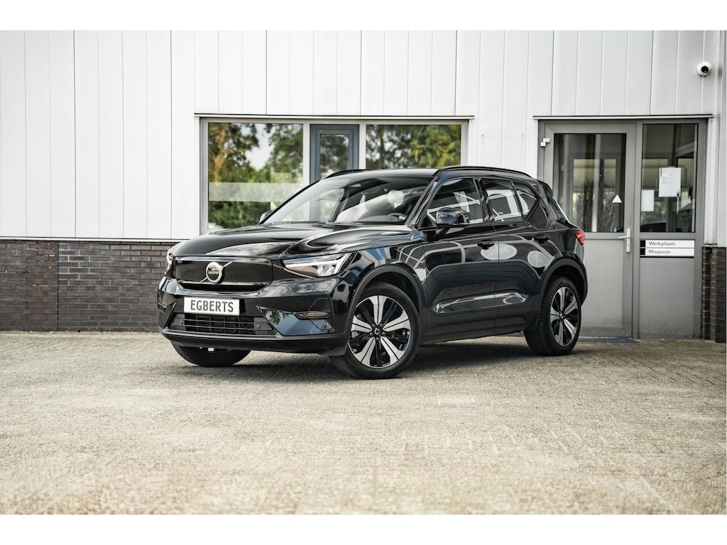 Volvo XC40 Recharge Core 70 kWh | Apple Carplay/Android Auto | Camera | 1500 trekgewicht