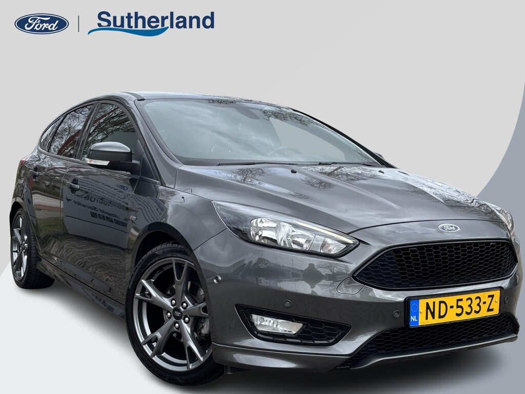 Ford Focus 1.0 Ecoboost ST-Line 125pk Achteruitrijcamera | 18 inch velgen | Voorruitverwarming | Apple Carplay, Android auto | Achterspoiler | Dealer onderhouden