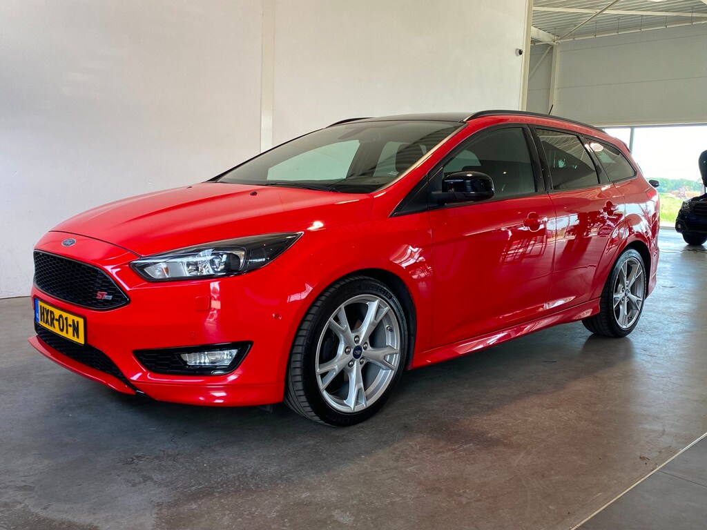Ford Focus Wagon 1.0 EcoBoost 140PK ST-line