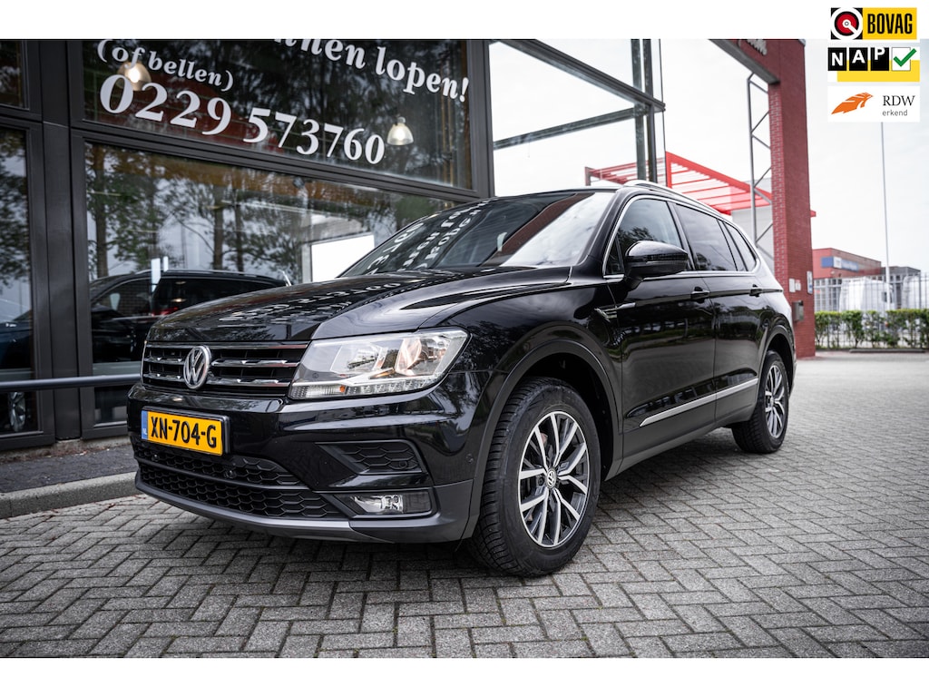 Volkswagen Tiguan Allspace 1.5 TSI Comfortline Business | 7 persoons | Trekhaak | Elektrische achterklep | Navigatie | Carplay |