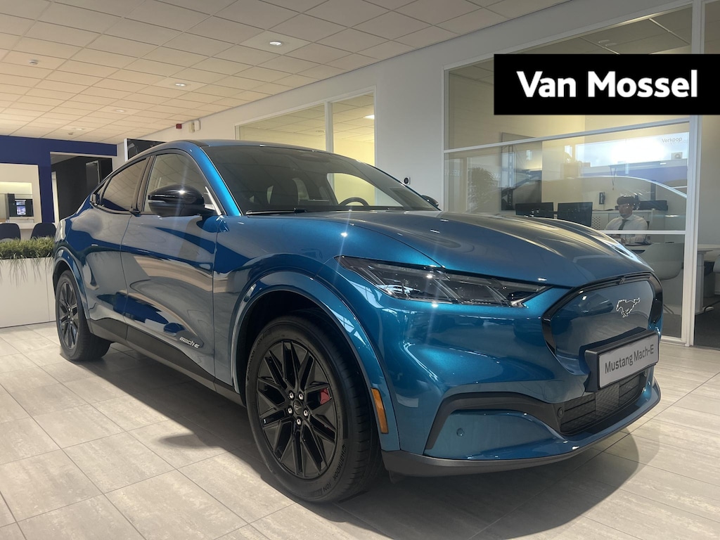 Ford Mustang Mach-E Extended Premium RWD 88 kWh | Voorraad! | €5000 Voordeel | Nieuwe kleur! | 360-Camera | Memory | B&O audio | Matrix-Led