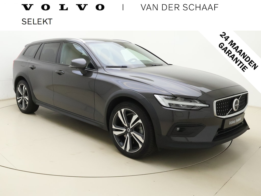 Volvo V60 Cross Country B5 AWD Pro | Geventileerde voorstoelen | Bowers en Wilkins | Trekhaak
