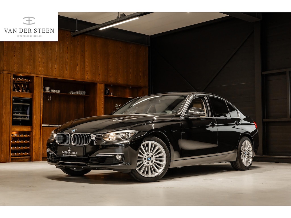 BMW 3-Serie 328i xDrive High Executive Leder | Dealer Onderhouden