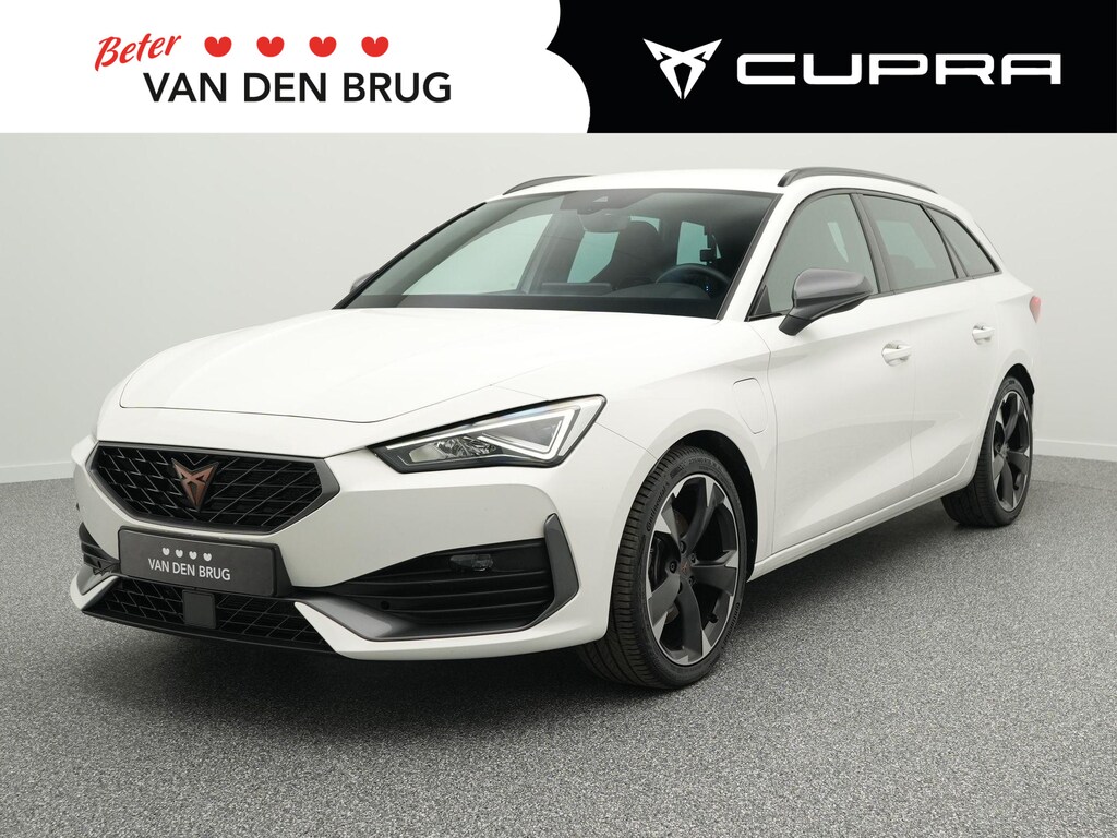 CUPRA Leon Sportstourer 1.4 e-Hybrid 204pk | Trekhaak | Stuurverwarming | Parkeersensoren | Navigatie | Cruise control |