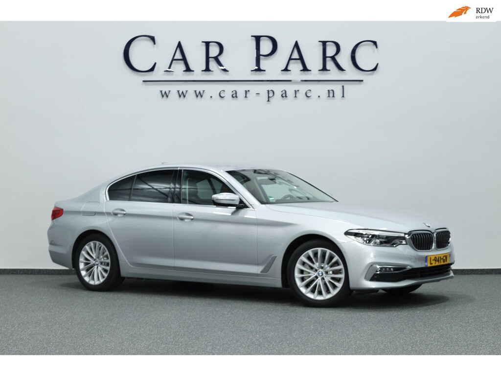 BMW 5-Serie 530e iPerformance High Executive LED/VIRTUAL/SFEER/SOFT/LEER+S.VERWARMING/LMV/CAM/ECC/12 MND GARANTIE