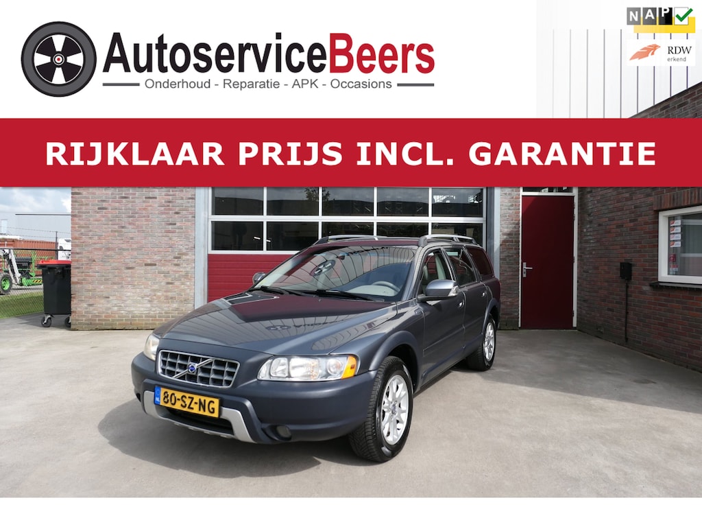 Volvo XC70 2.5 T Kinetic, Zeer netjes, All-seasons, trekhaak, PDC, Cruise control, leder