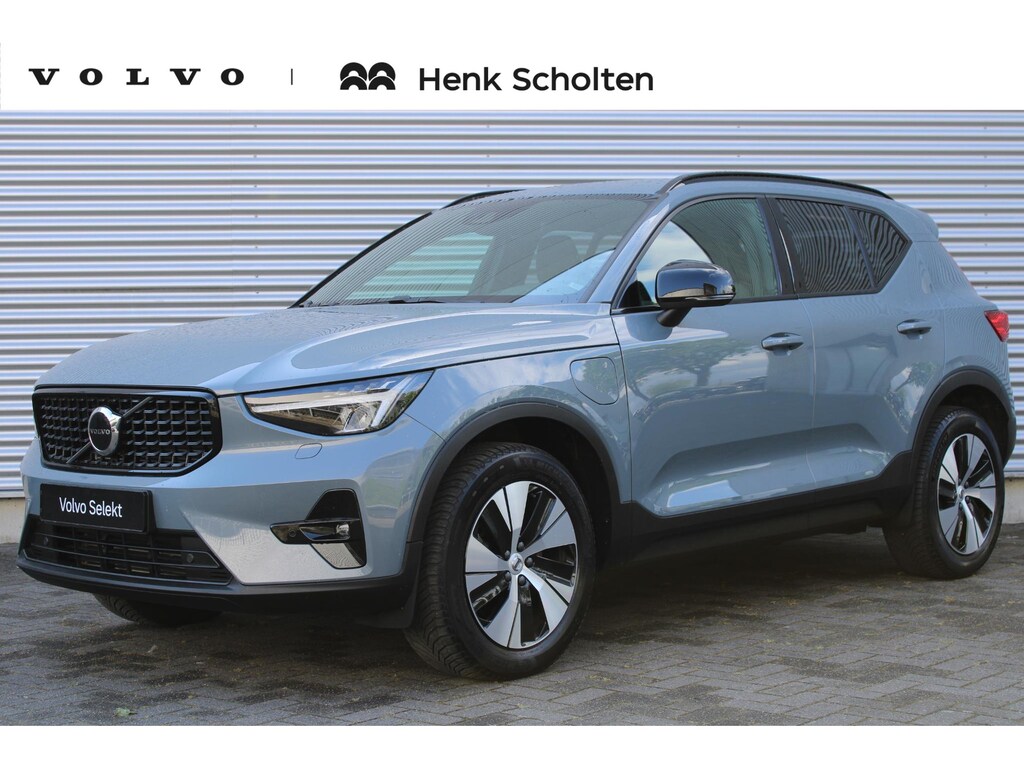 Volvo XC40 T4 Plug-in hybrid Plus Dark | Semi Elektrische trekhaak | Verwarmbare Voorstoelen En Stuurwiel | Adaptieve Cruise Control | Apple carplay/Android auto | Achteruitrijcamera | Keyless