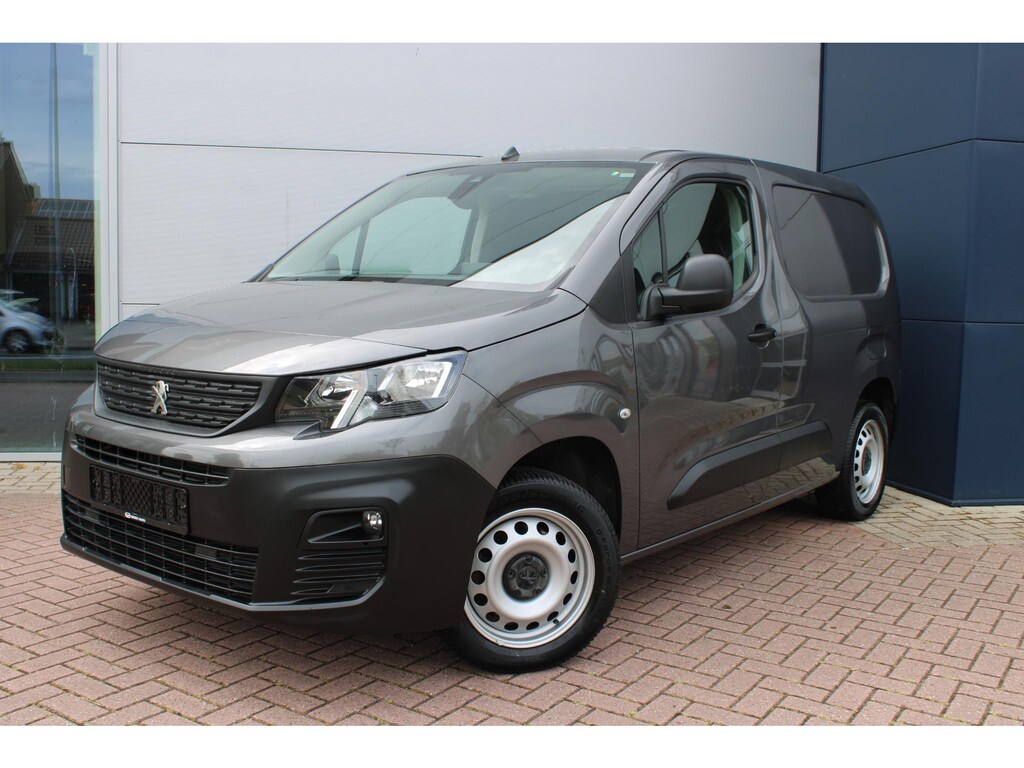 Peugeot Partner 1.5 BlueHDI 130pk Premium Automaat 3-zits Airco Cruise Carplay BPM-vrij Zijdeur Super mooi