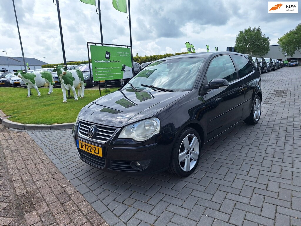 Volkswagen Polo 1.4-16V Sportline / Nette auto / Nieuwe APK bij aflevering