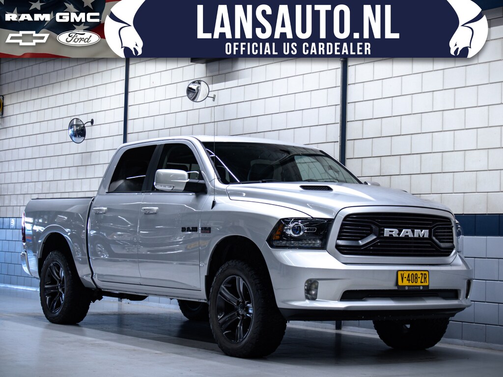 Dodge Ram 1500 Sport | 5.7L HEMI V8 4x4