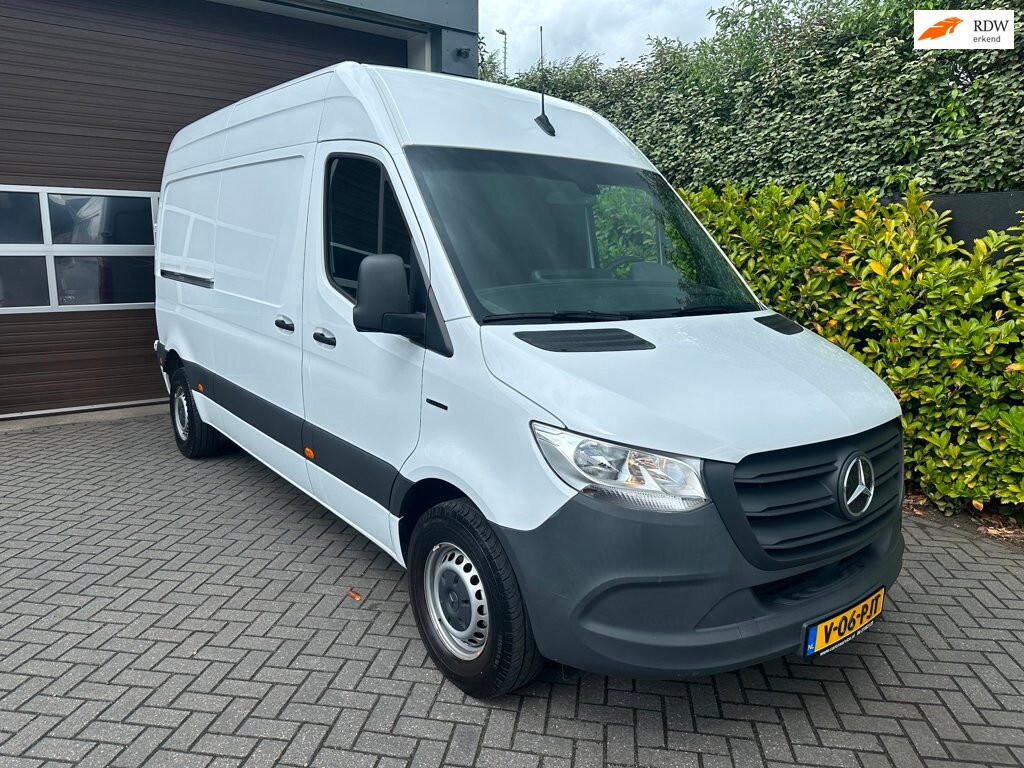 Mercedes-Benz eSprinter ESprinter L2H2 85KW 47 kWh Achteruitrijcamera Stoelverwarming Airco