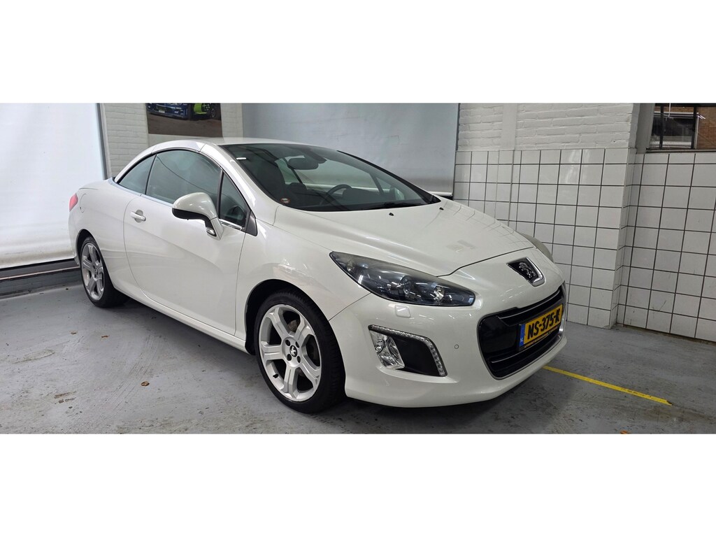 Peugeot 308 CC 1.6 THP Roland Garros