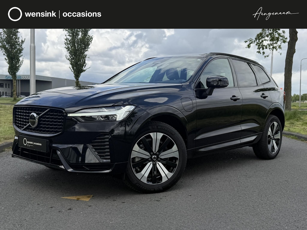 Volvo XC60 2.0 T6 Plug-in hybrid AWD Plus Dark | SOH 100% | Trekhaak | Panoramadak | Cruise Control Adaptief | Voorstoelen met Geheugen | Stoelverwarming | Apple Carplay/Android Auto |