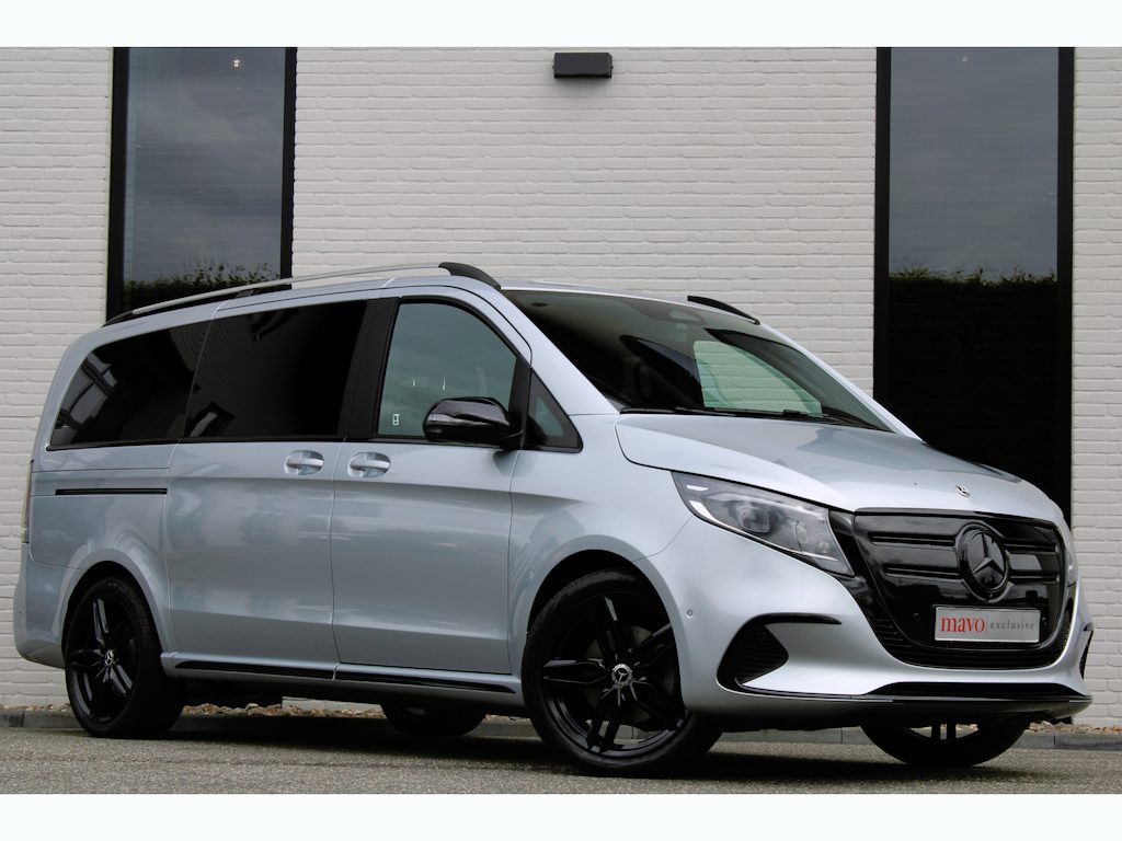 Mercedes-Benz EQV 300 L2 / AMG / Luchtvering / 7-Persoons / Black Edition / Vol Opties / NIEUWSTAAT