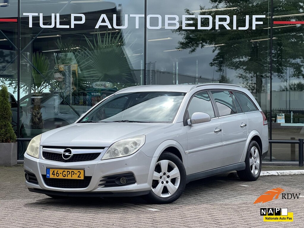 Opel Vectra Wagon 2.2-16V Executive Leder H&K Elektr.klep NAP