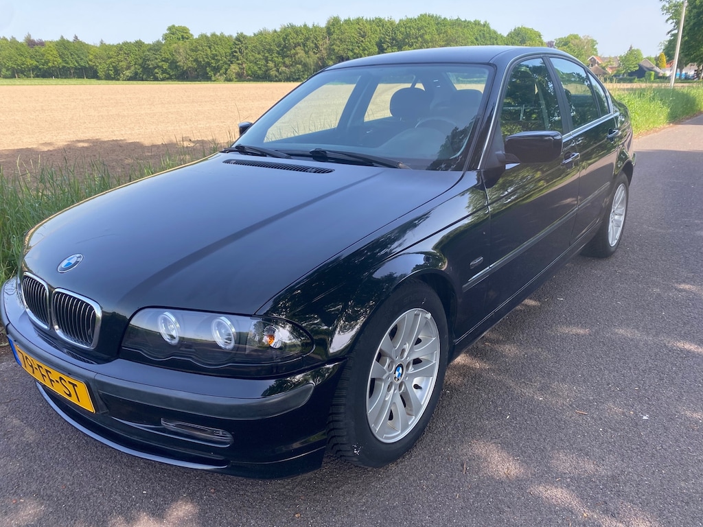 BMW 3-Serie 320i Executive,6 Cil,Automaat