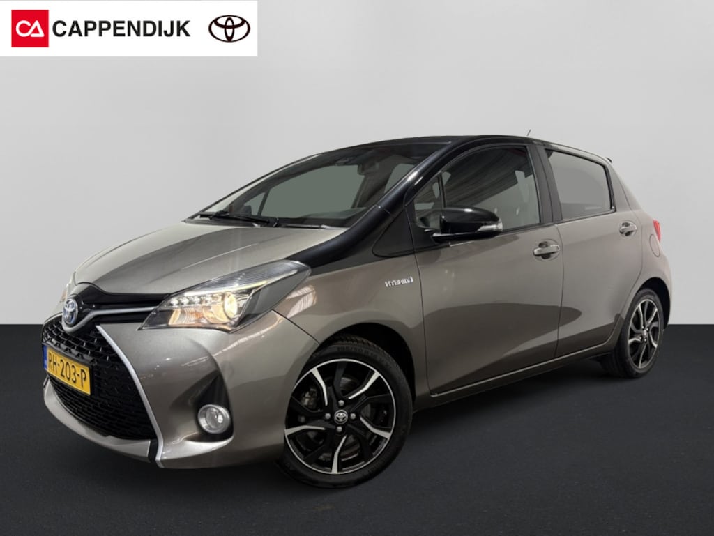 Toyota Yaris 1.5 Hybrid Dynamic Bi-Tone | Camera | Navi |