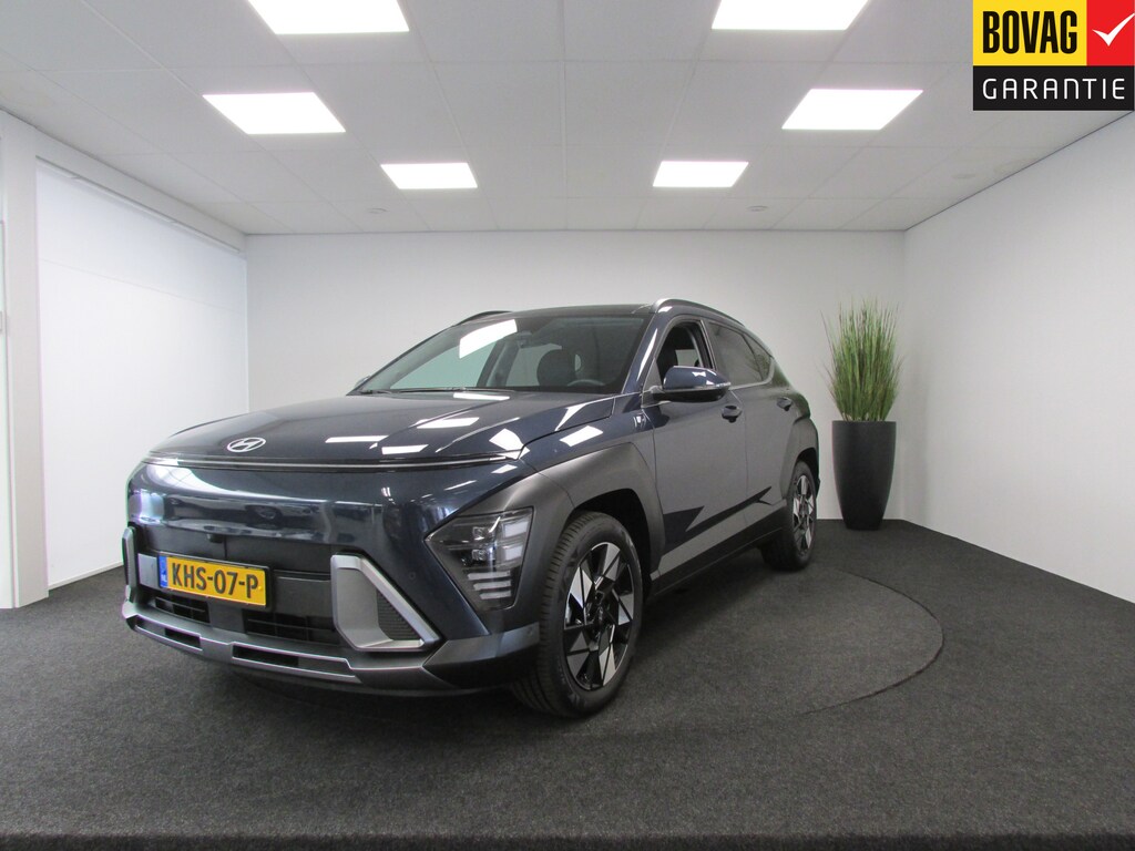 Hyundai Kona 1.6 GDI HEV I Elektrische stoelen I Sky I Camera rondom I Dodehoekdetectie I