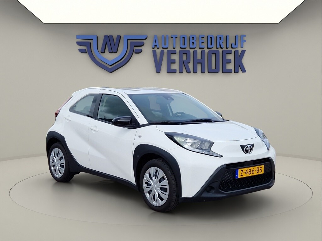 Toyota Aygo X 1.0 VVT-i MT Play NL Auto - Groot Scherm - Carplay