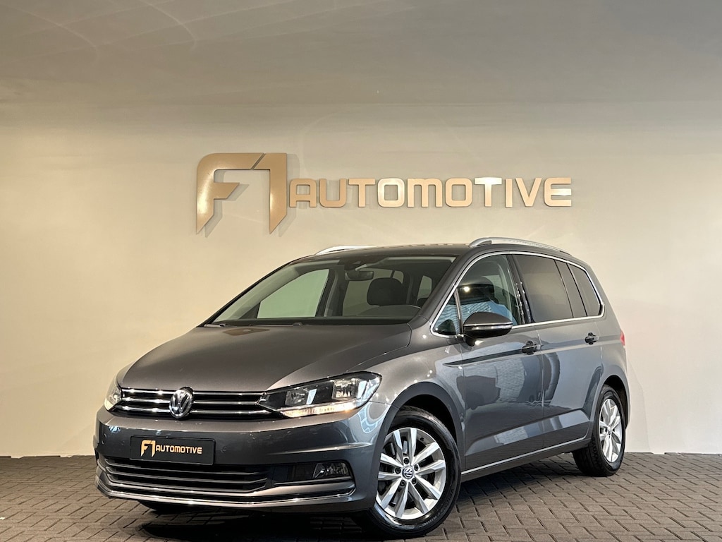 Volkswagen Touran 1.5 TSI Highline Business 7p Trekhaak|Camera