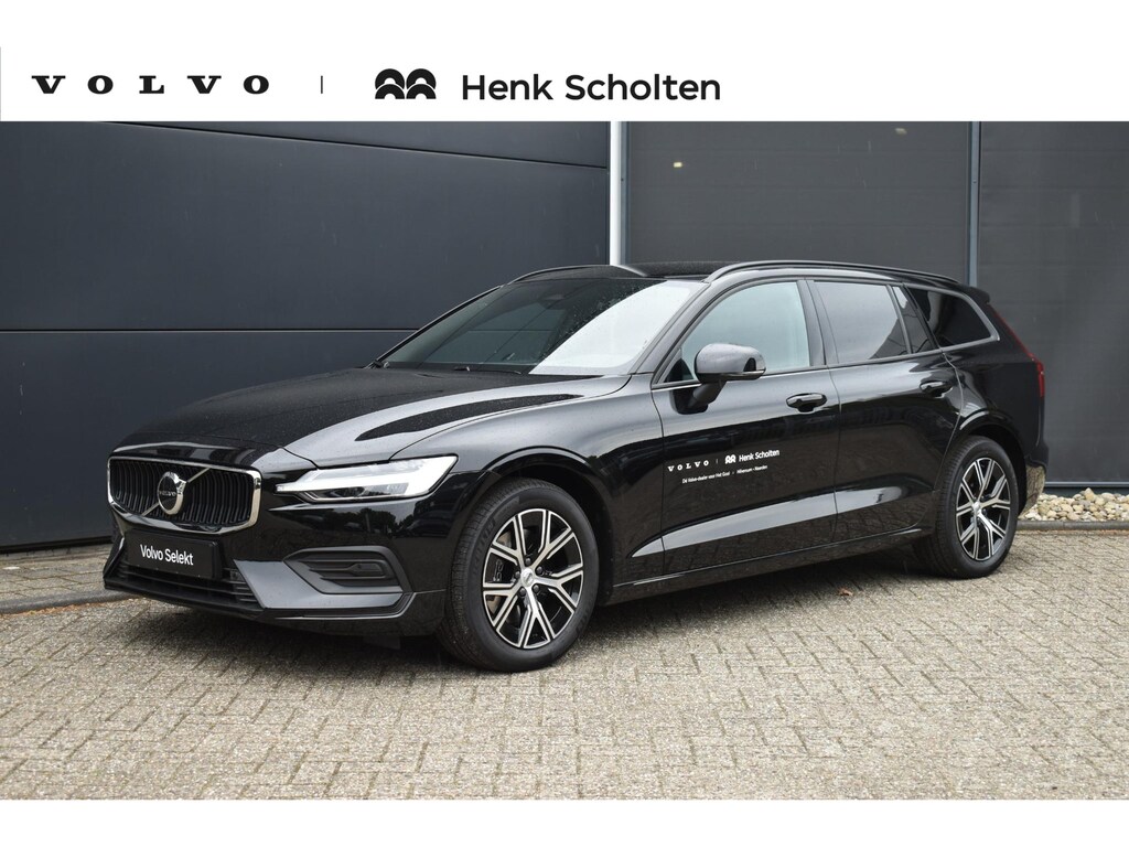 Volvo V60 B4 Essential | Parkeer Camera | Parkeersensoren voor en achter | Adaptieve Cruise Control | BLIS | Stoel en stuurwiel verwarming | Achterbank verwarmd | Google Navigatie | Apple Carplay/Android Auto |
