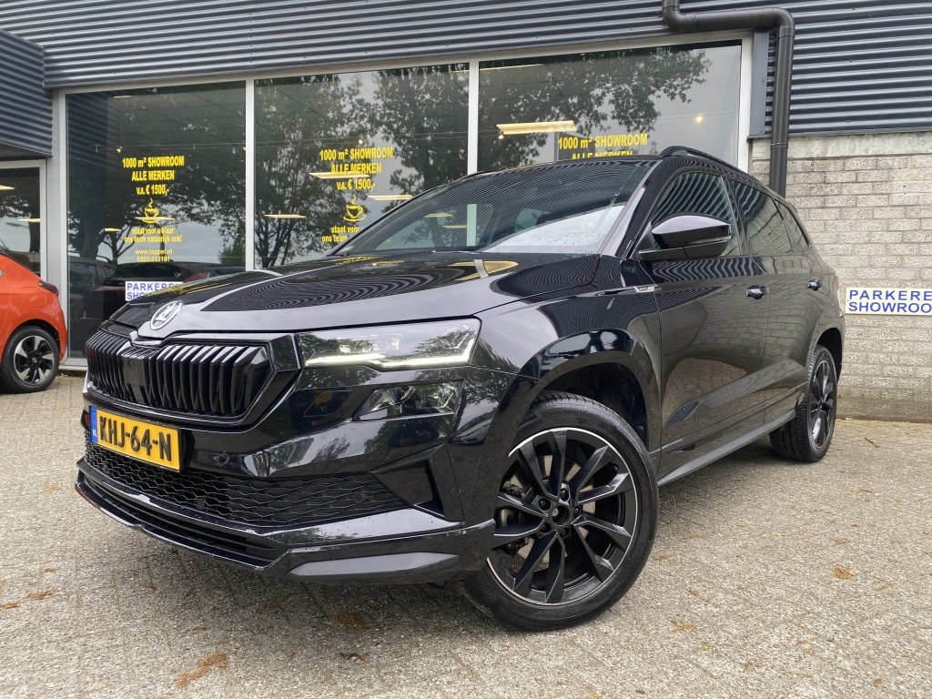 Skoda Karoq 1.5 TSI Sportline Business LEDER/ACC/STOELVERWARMING/LED