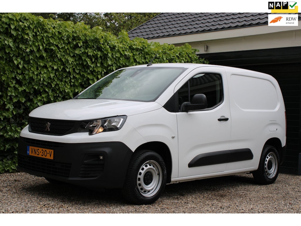 Peugeot Partner 1.5 BlueHDI Premium | EX BTW | Carplay | Navi | PDC V+A | 3 persoons
