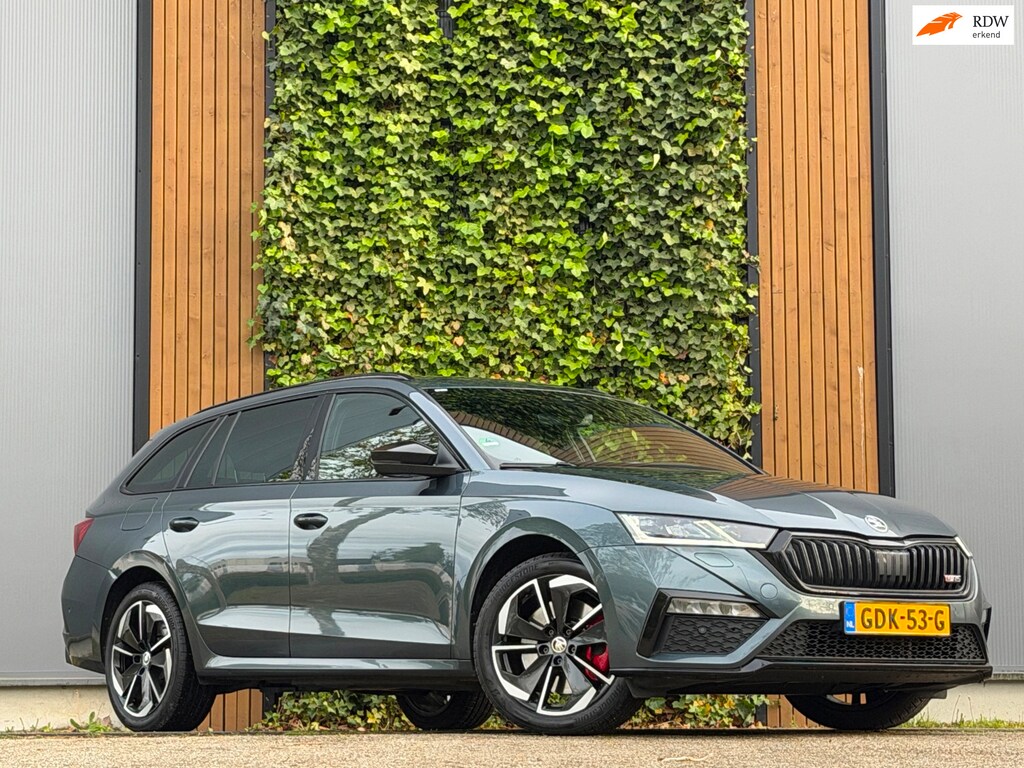 Skoda Octavia Combi 1.4 TSI RS iV PHEV Business|TREKHAAK|ELEKTR. STOELEN|HEAD UP