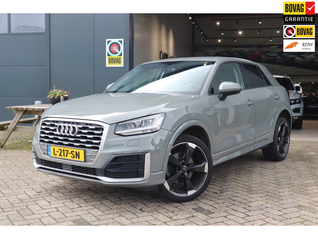 Audi Q2 35 TFSI S Edition-Automaat-Nardo grey