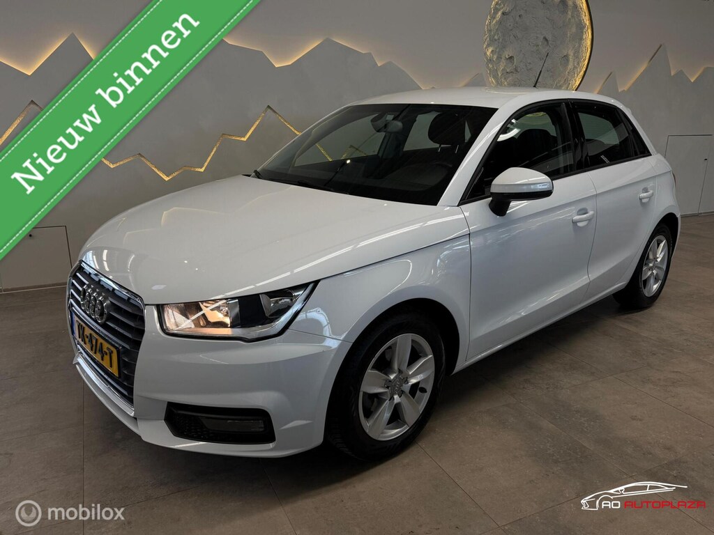 Audi A1 Sportback 1.0 TFSI Advance Navigatie/Parkeersensoren