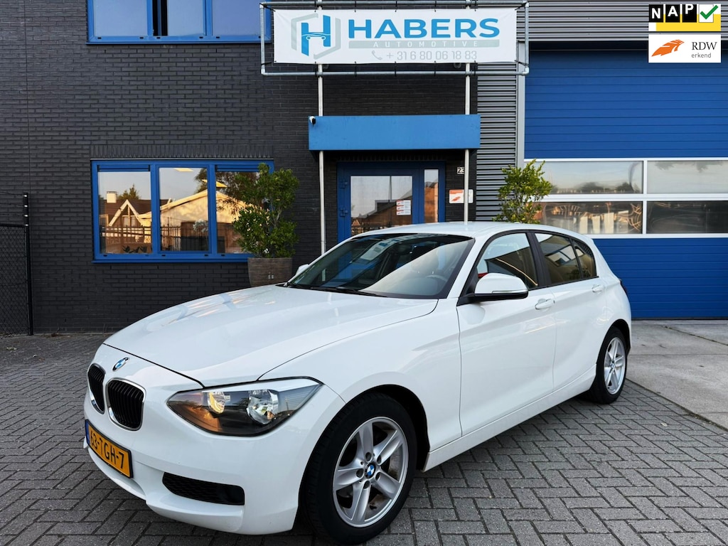 BMW 1-Serie 116i 136PK|Origineel NL|limit|Airco|Start/Stop|Bluetooth Media|6-BAK|Lichtmetale velgen|Isofix