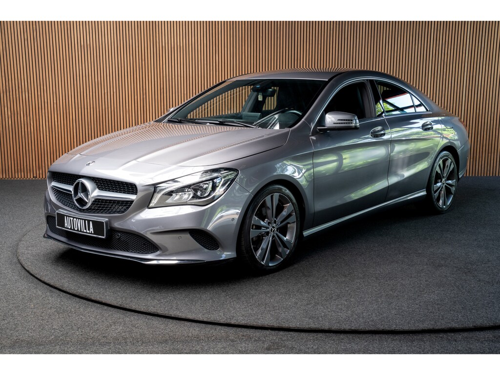 Mercedes-Benz CLA 180 d AMG line Navi Leer Camera PTS Stoelverwarming LM velgen