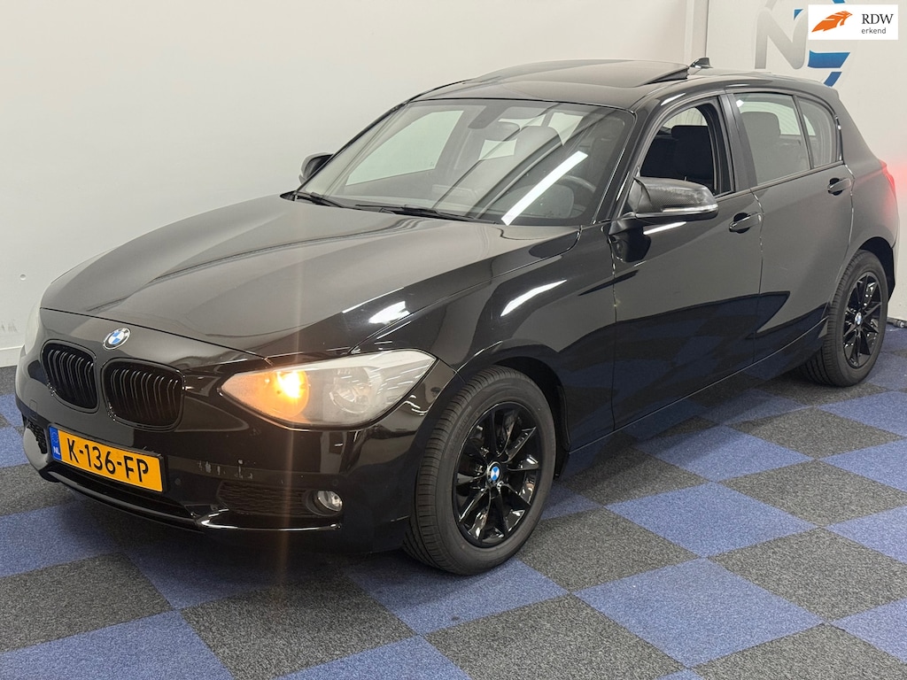 BMW 1-Serie 116i Business / SCHUIFKANTELDAK / NETTE AUTO / STOELVERWARMING