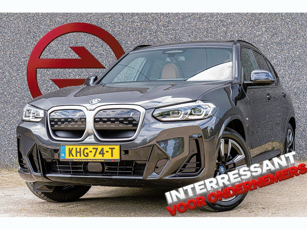 BMW iX3 (g08) M-Sport / BTW / Pano / Trekhaak / Leder / Shadowline / Adaptive Cruise Control / Apple Carplay - Android Auto / Navigatie Pro / Live Cockpit Pro
