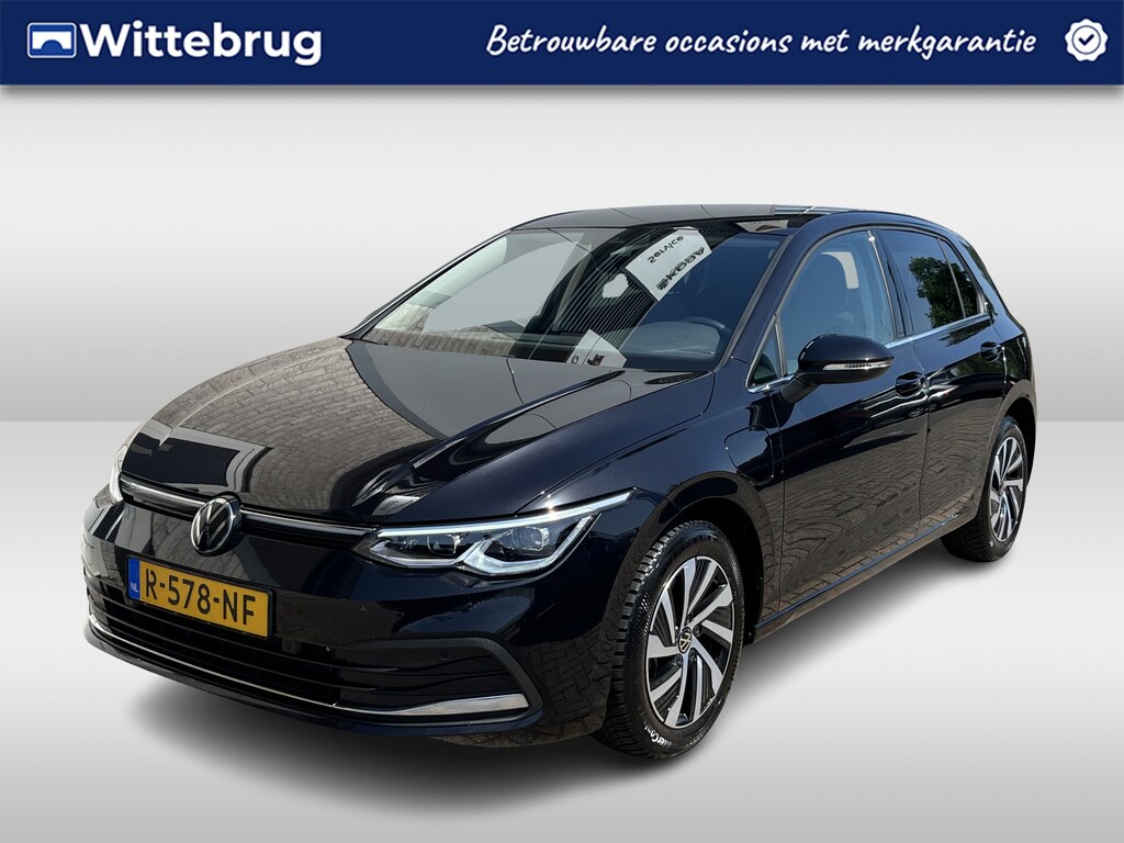 Volkswagen Golf 1.4 eHybrid Style / AUTOMAAT/ ACC/ PARK.SENSOREN V+A/ STUUR+STOELVERWARMING/ MEMORY SEAT/ MASSAGE/ APP-CONNECT/ DIGITAL DASH/ NAVI/ DAB/ CLIMA/ LED/ 16'' LMV
