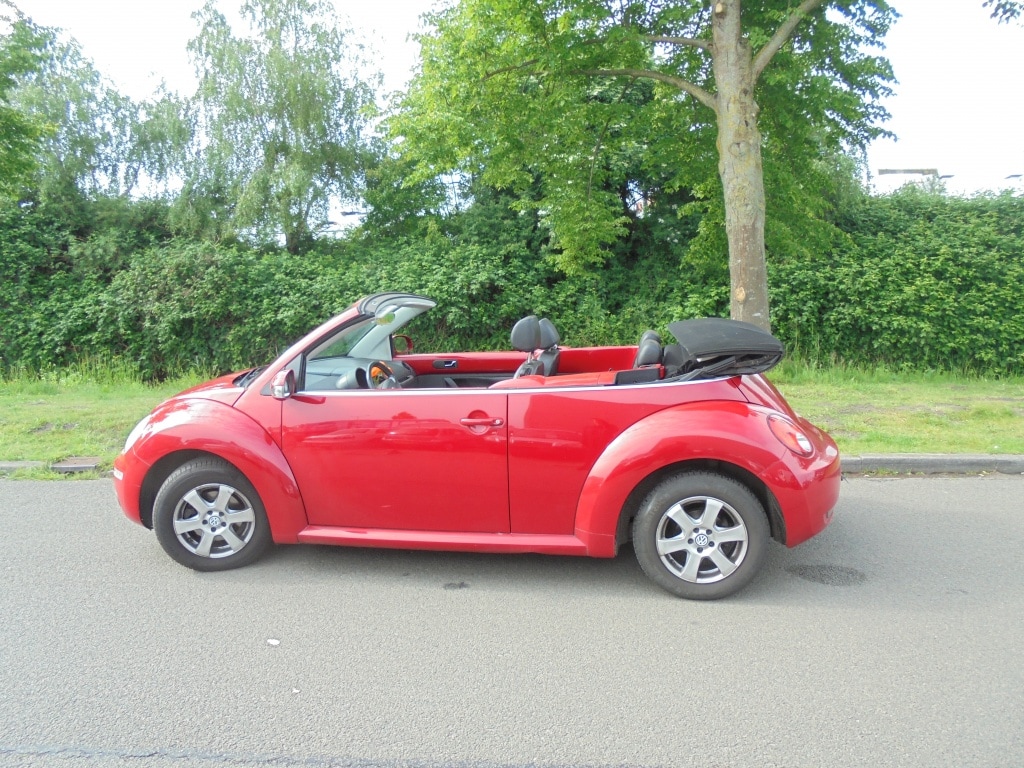 Volkswagen Beetle New Cabriolet 1.6 Highline/stoelverw/distr net vervangen