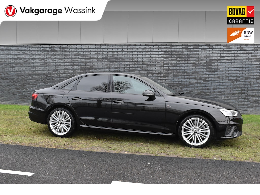 Audi A4 Limousine 35 TFSI S-line 2.0 Mild Hybrid S-line black-line Automaat Leder interieur