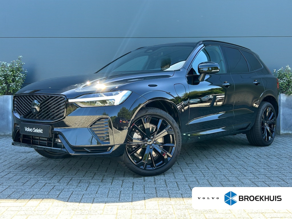 Volvo XC60 T6 Plus Black Edition Recharge Plug-In Hybrid AWD | H&K | HUD | Pano | Trekhaak | Nappa leder | Stoelventilatie | 360 camera |
