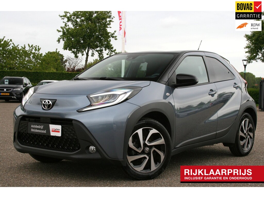 Toyota Aygo X 1.0 VVT-i S-CVT Envy / two-tone / pdc / camera / led