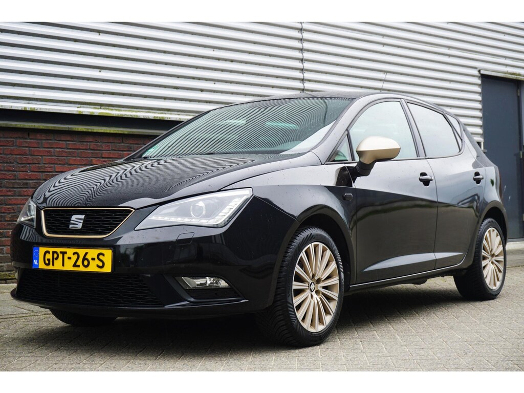 SEAT Ibiza ST 1.0 Navigatie/Xenon/Parkeersensor/All-Seasonbanden