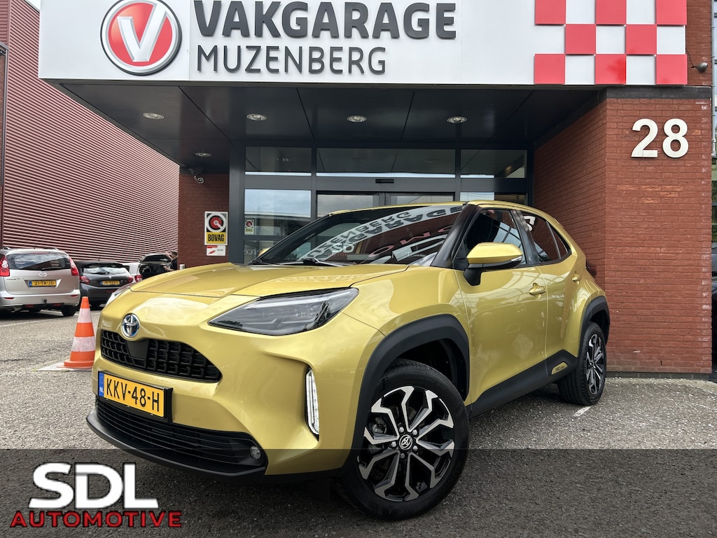Toyota Yaris Cross 1.5 Hybrid First Edition // ADAPT. CRUISE // LED // KEYLESS // CAMERA // NAVI+CARPLAY //