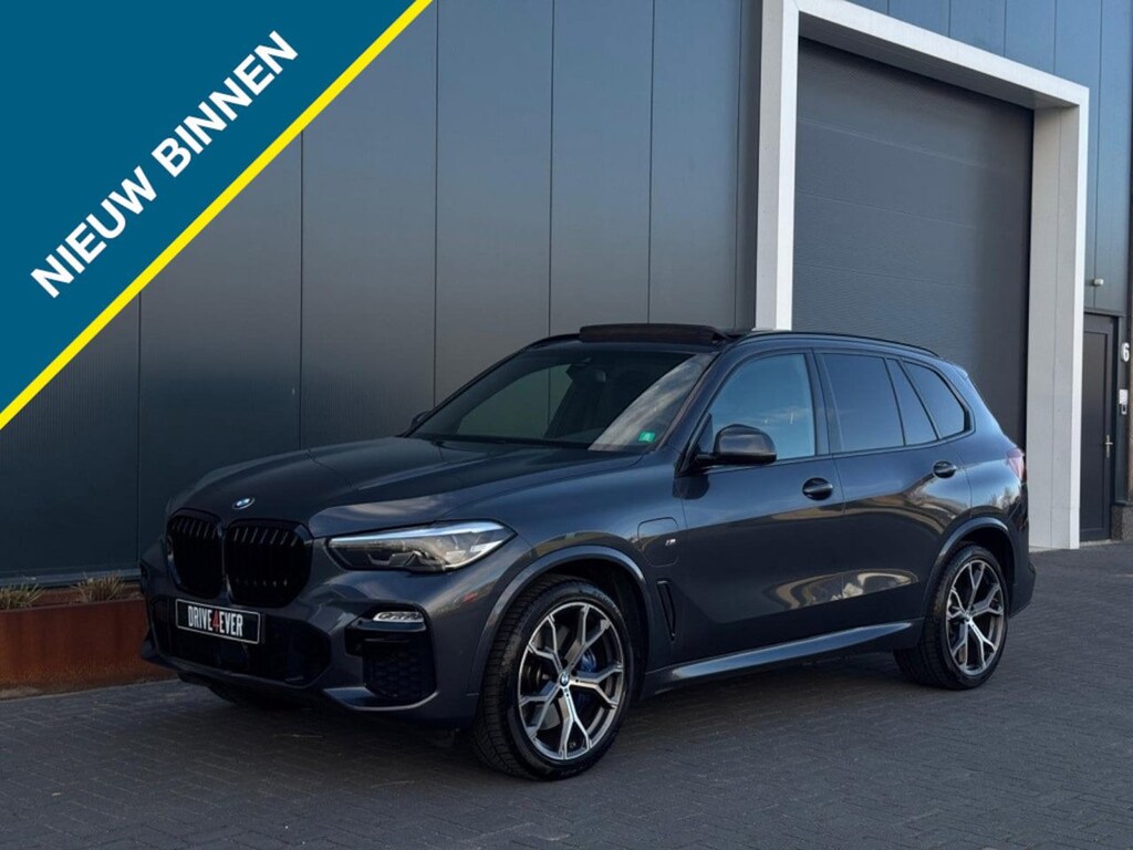 BMW X5 XDrive45e | M Pakket | Pano | Camera