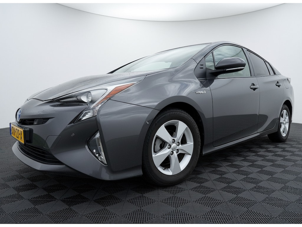 Toyota Prius 1.8 Hybrid Dynamic Aut., Navi | Camera | JBL
