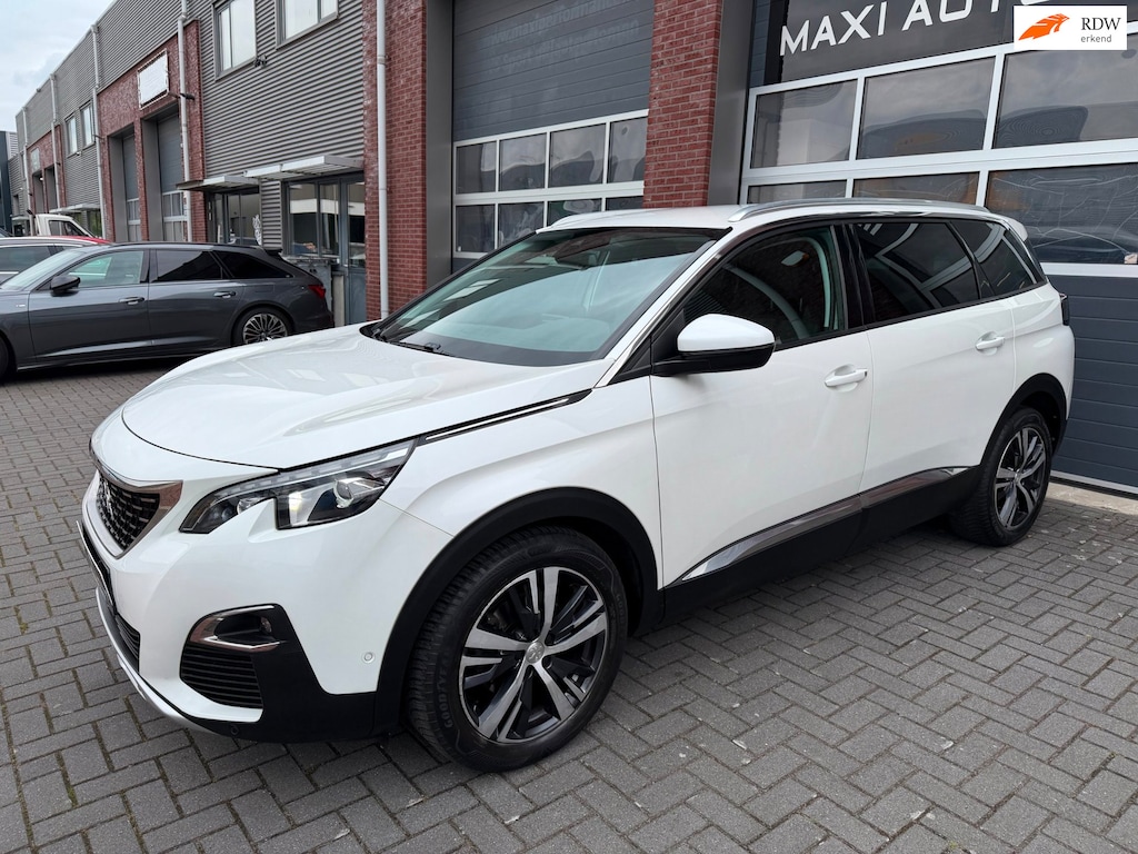 Peugeot 5008 1.6 e-THP 7p. LED Carplay 360 Camera Keyless