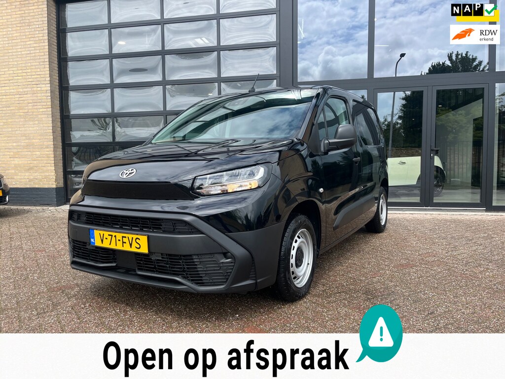 Toyota ProAce City 1.5 D-4D L1 Navigator , NIEUW DIRECT LEVERBAAR