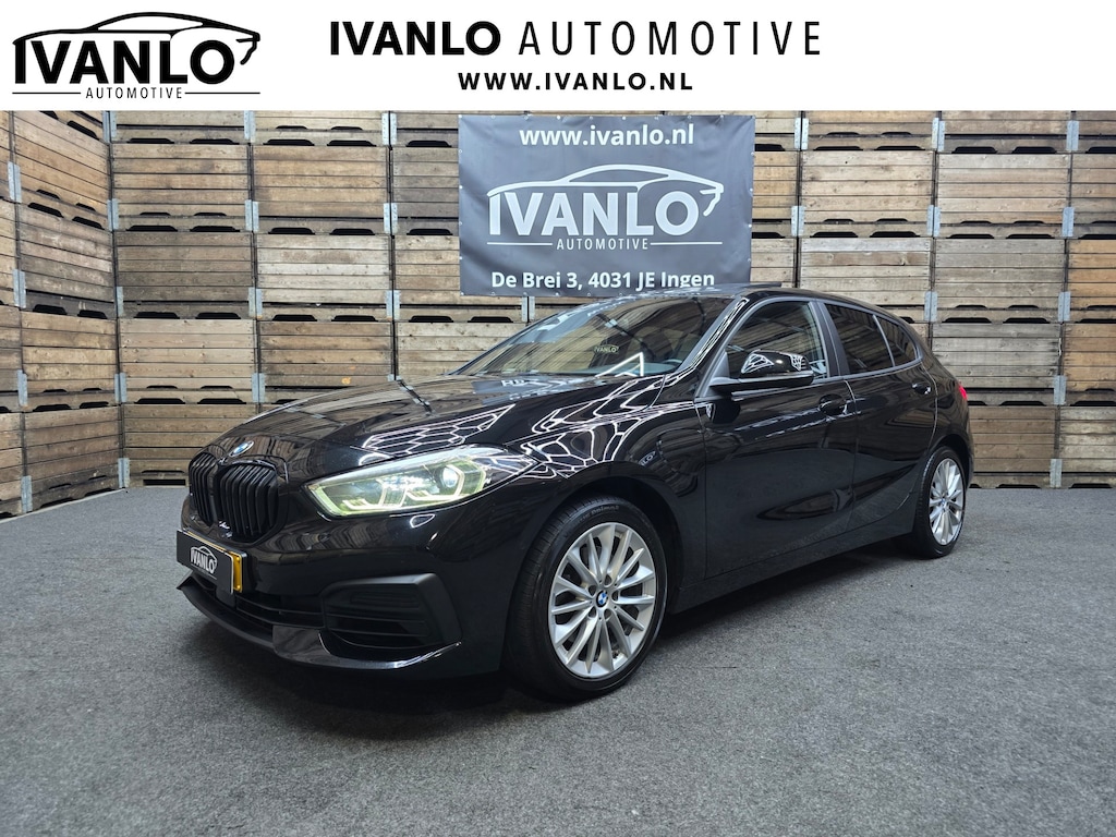 BMW 1-Serie 118i High Executive Pano Clima Camera HUD Navi LM