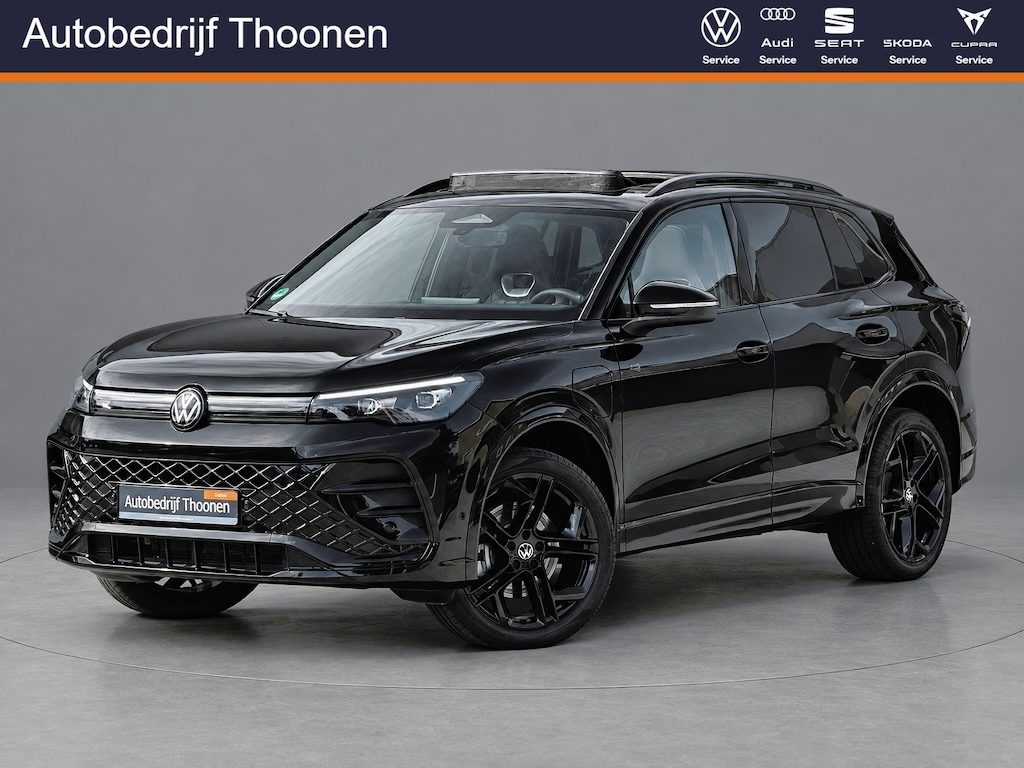 Volkswagen Tiguan 1.5 eHybrid R-Line | Trekhaak | Pano | H&K